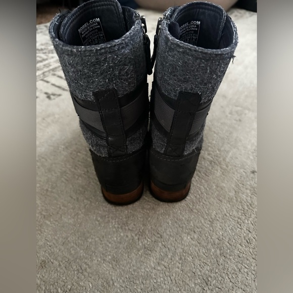 Sorel Women’s Gray Major Carly Boots Lace Up Waterproof Leather Combat Size 7 - Picture 3 of 11